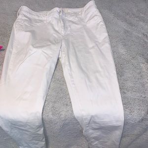 American Eagle White Jeans